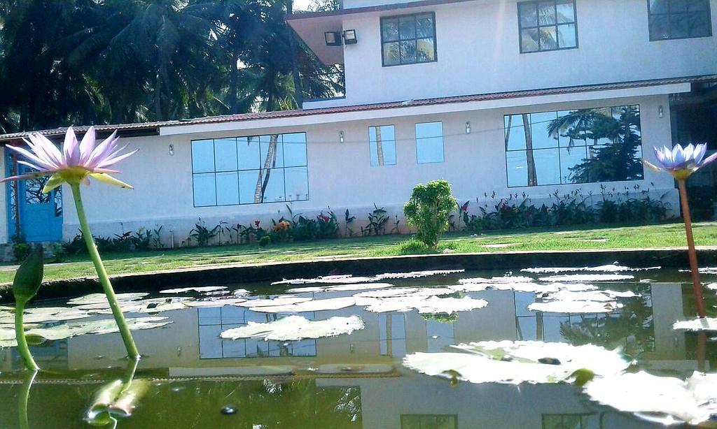Nisarga Nirvana River House Mangalore Exterior foto